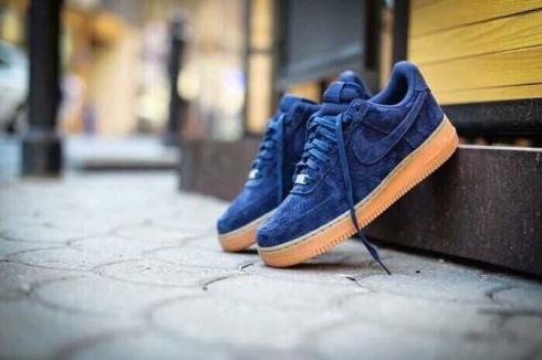 Nike Air Force 1 '07 Suede Midnight Navy Deep Blue Gum 749263-400